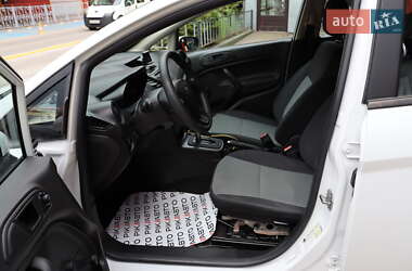 Хэтчбек Ford Fiesta 2017 в 