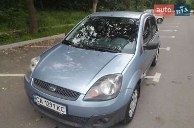 Хетчбек Ford Fiesta 2006 в Черкасах
