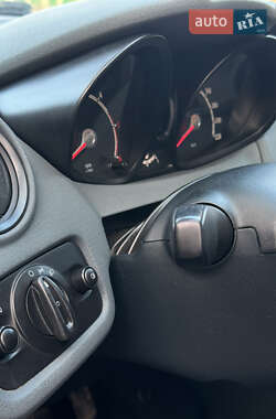 Хэтчбек Ford Fiesta 2010 в 