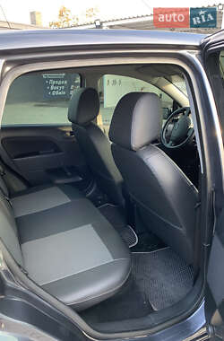 Хэтчбек Ford Fiesta 2007 в 