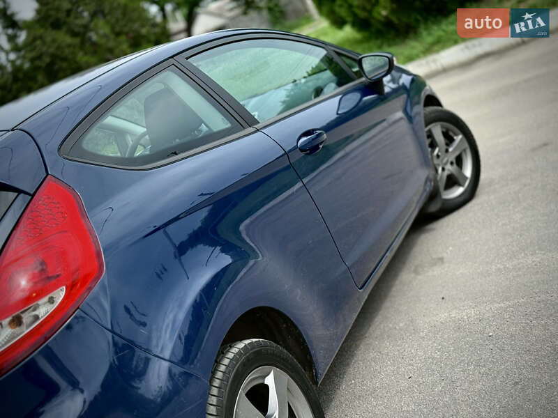 Хетчбек Ford Fiesta 2008 в Кам'янському