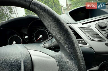 Хэтчбек Ford Fiesta 2008 в 