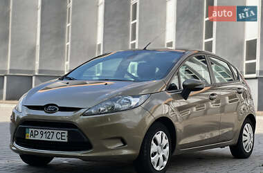 Хетчбек Ford Fiesta 2012 в 