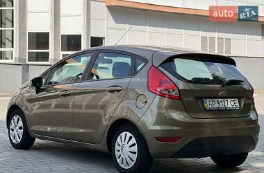Хетчбек Ford Fiesta 2012 в 