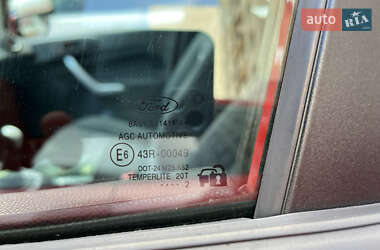 Хэтчбек Ford Fiesta 2012 в 
