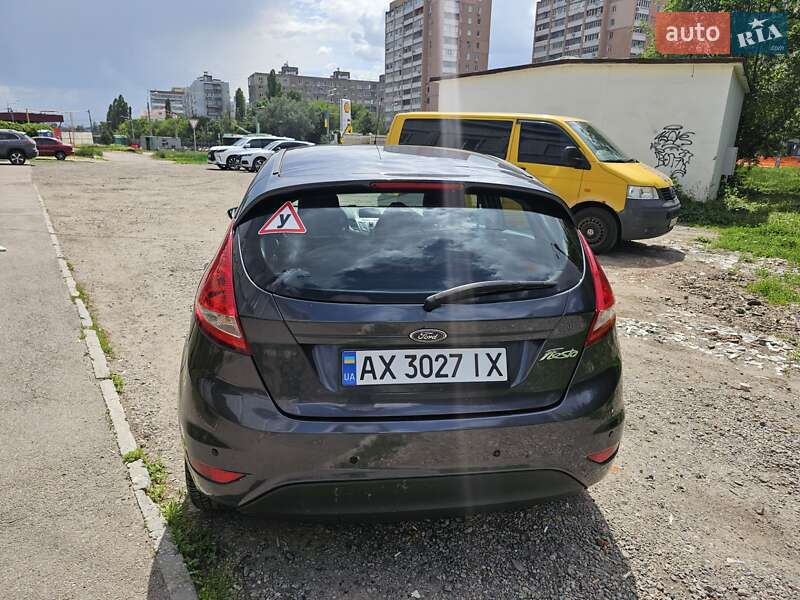 Хэтчбек Ford Fiesta 2010 в Харькове
