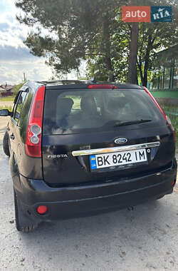 Хэтчбек Ford Fiesta 2008 в 