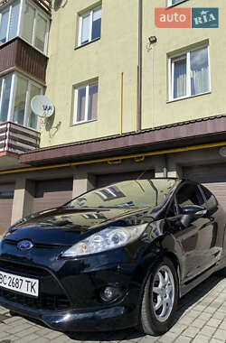Хэтчбек Ford Fiesta 2010 в 