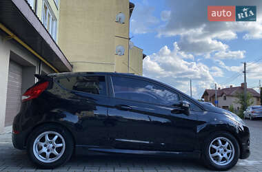 Хэтчбек Ford Fiesta 2010 в Львове