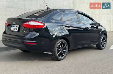 Седан Ford Fiesta 2016 в 