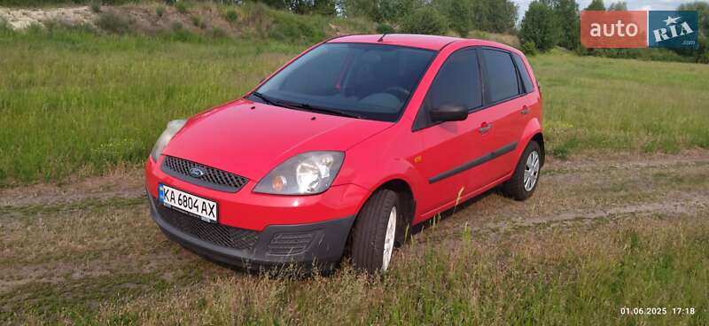 Хэтчбек Ford Fiesta 2007 в Киеве