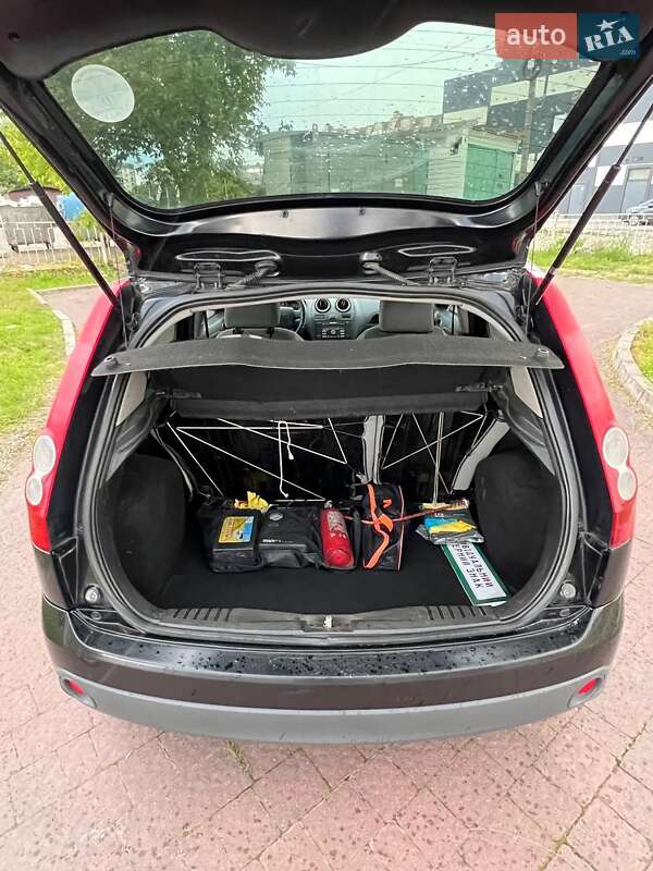 Хетчбек Ford Fiesta 2008 в Калуші
