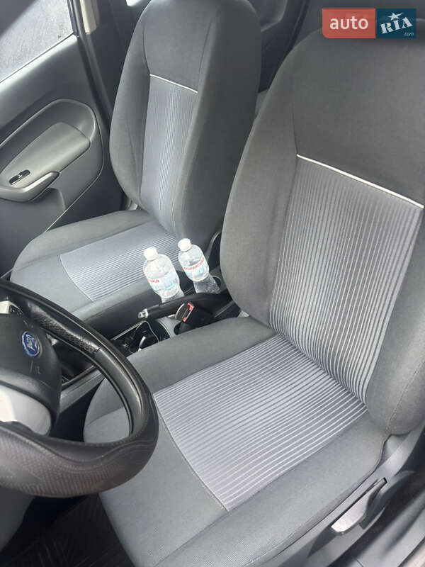 Хэтчбек Ford Fiesta 2011 в Харькове