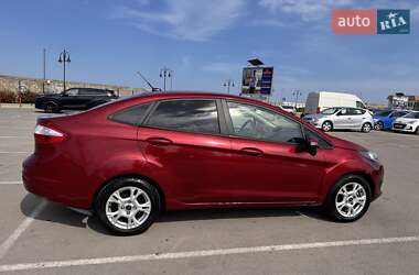 Седан Ford Fiesta 2016 в 