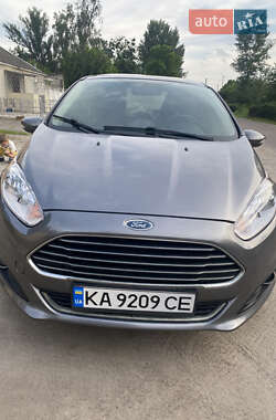 Седан Ford Fiesta 2013 в 