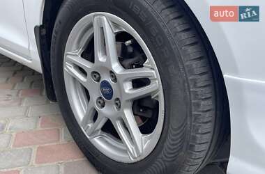 Хэтчбек Ford Fiesta 2011 в 