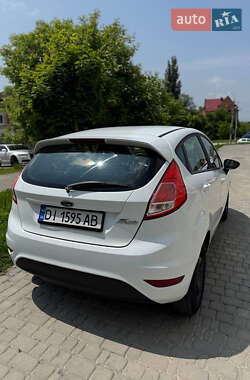 Хэтчбек Ford Fiesta 2016 в 