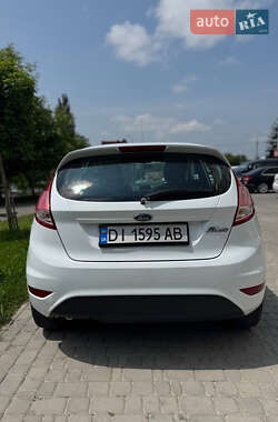 Хэтчбек Ford Fiesta 2016 в 