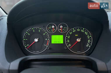 Хэтчбек Ford Fiesta 2008 в 