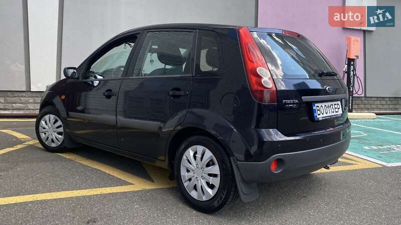 Хэтчбек Ford Fiesta 2007 в Киеве