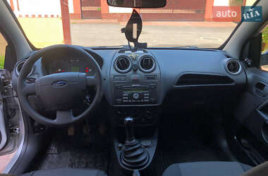 Хетчбек Ford Fiesta 2008 в 