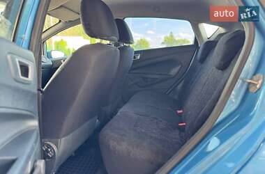 Хэтчбек Ford Fiesta 2011 в 