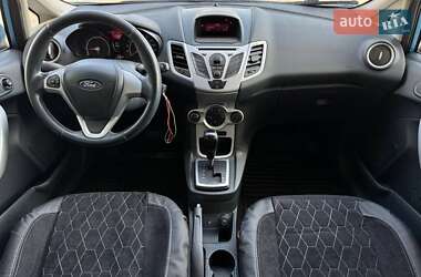 Хэтчбек Ford Fiesta 2011 в 