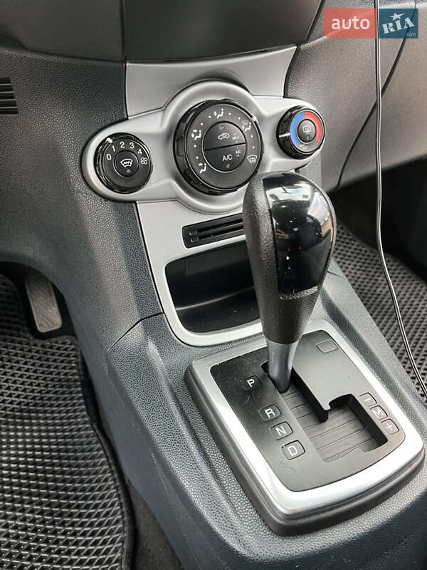 Хэтчбек Ford Fiesta 2011 в Житомире