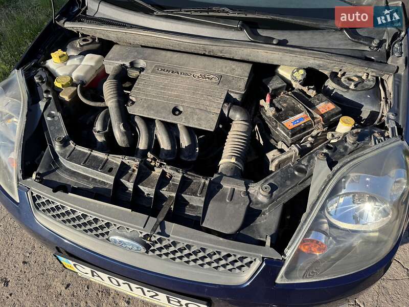 Хетчбек Ford Fiesta 2006 в Прилуках