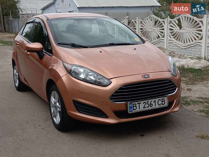 Седан Ford Fiesta 2017 в 