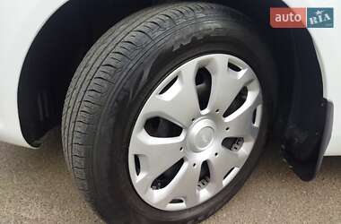 Хэтчбек Ford Fiesta 2012 в 