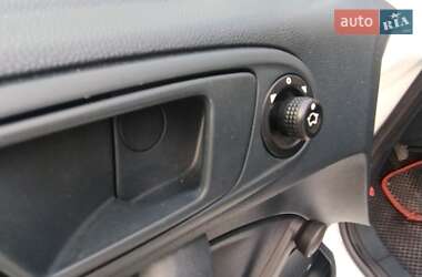 Хэтчбек Ford Fiesta 2012 в 