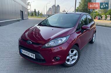 Хэтчбек Ford Fiesta 2010 в Киеве