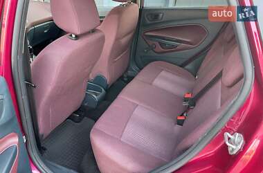 Хетчбек Ford Fiesta 2010 в 
