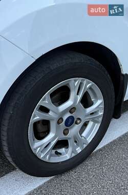 Хэтчбек Ford Fiesta 2013 в 