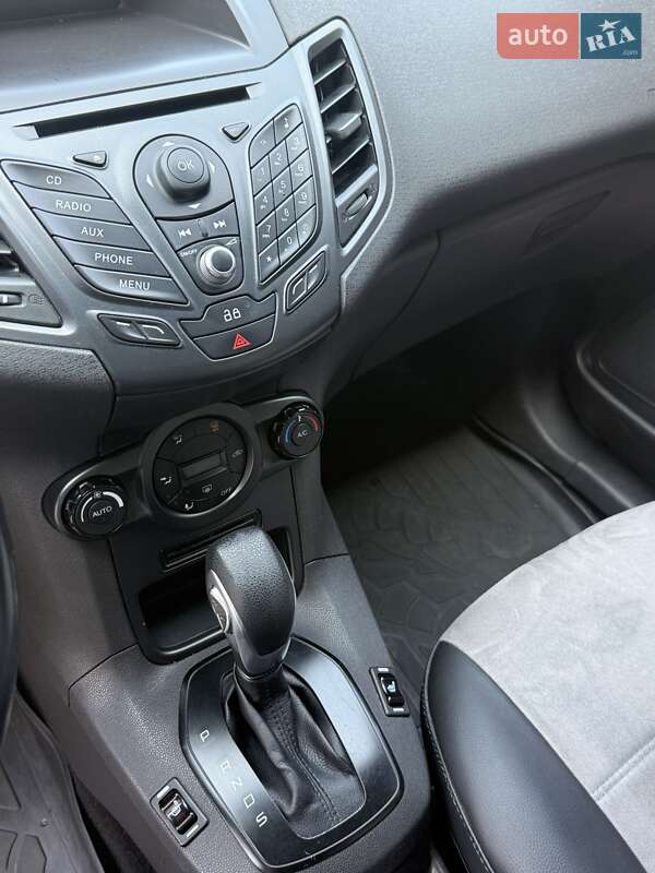 Хэтчбек Ford Fiesta 2013 в Харькове