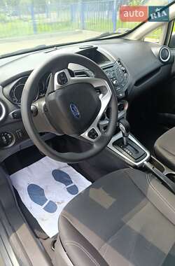 Хэтчбек Ford Fiesta 2019 в 