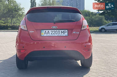Хэтчбек Ford Fiesta 2014 в 