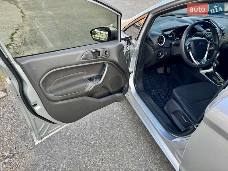 Хэтчбек Ford Fiesta 2018 в Киеве фото 16 Хэтчбек Ford Fiesta 2018 в Киеве