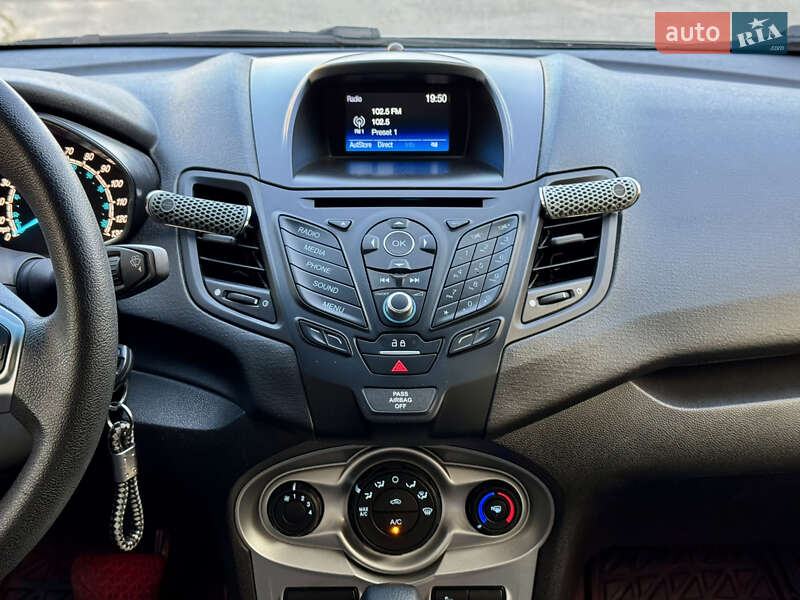 Хэтчбек Ford Fiesta 2018 в Киеве фото 33 Хэтчбек Ford Fiesta 2018 в Киеве