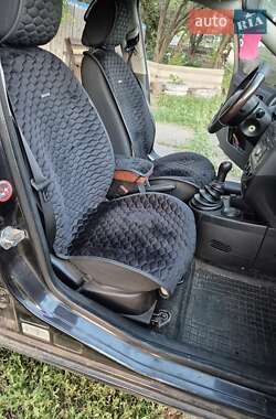 Хэтчбек Ford Fiesta 2007 в 