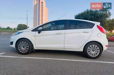 Хэтчбек Ford Fiesta 2012 в Киеве
