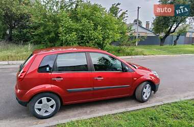 Хэтчбек Ford Fiesta 2006 в 