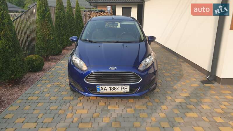 Хэтчбек Ford Fiesta 2015 в Киеве фото 2 Хэтчбек Ford Fiesta 2015 в Киеве