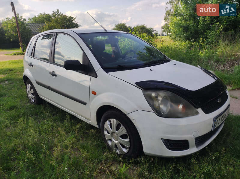 Хэтчбек Ford Fiesta 2007 в Нежине