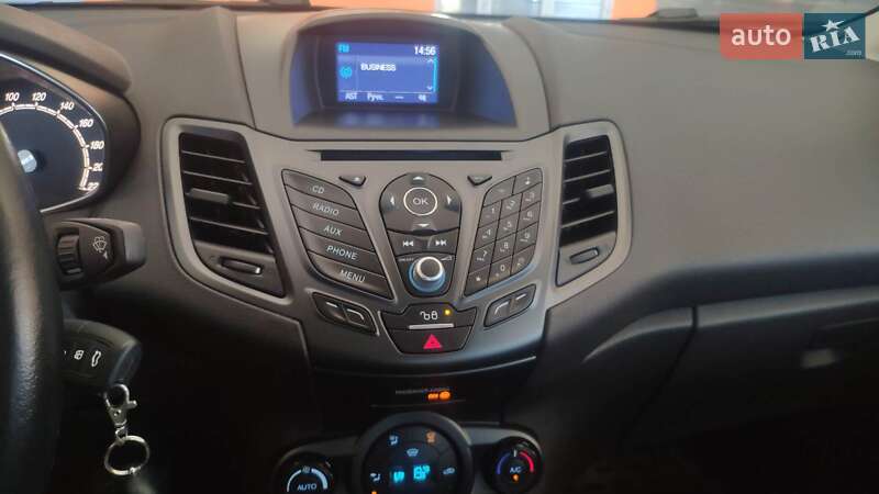 Хэтчбек Ford Fiesta 2016 в Киеве