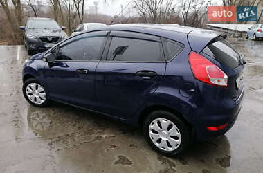 Хэтчбек Ford Fiesta 2013 в 