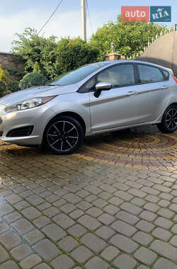 Хэтчбек Ford Fiesta 2019 в 