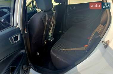 Хэтчбек Ford Fiesta 2011 в 