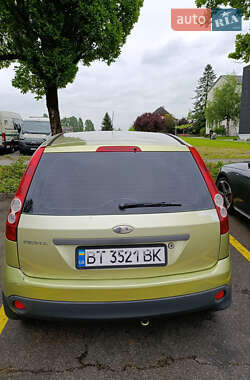 Хэтчбек Ford Fiesta 2007 в 